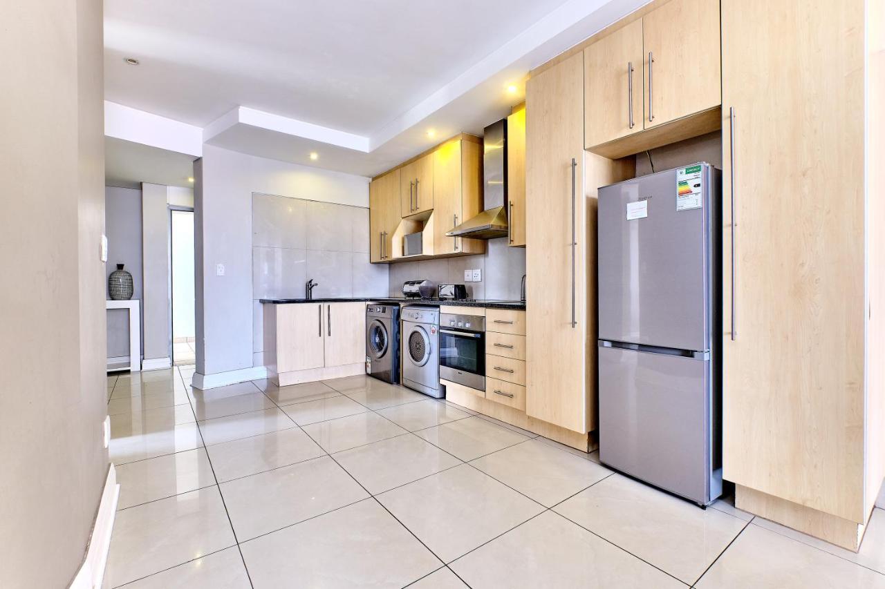 Sandton Serviced Apartments@Hydro Joanesburgo Exterior foto
