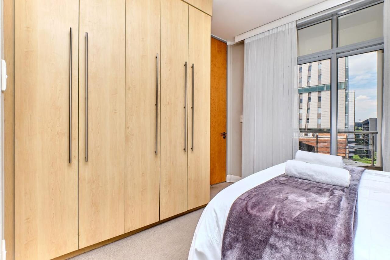 Sandton Serviced Apartments@Hydro Joanesburgo Quarto foto